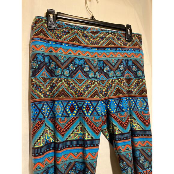 Lula Roe Patterned Leggings (Tall and Curvy) Bundle No Size. - Picture 9 of 9